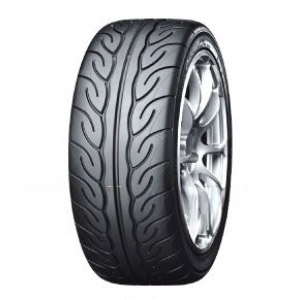 Yokohama Advan Neova AD08 Banden 215/40 R17 83W
