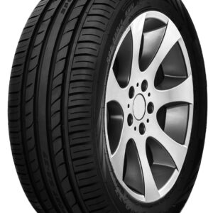 Superia SA37 Banden 215/40 R18 89W